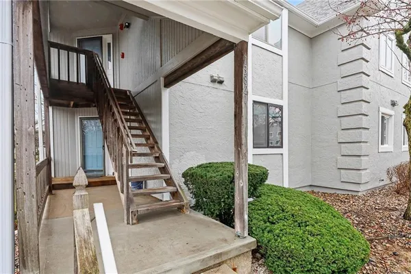 $174,950 | 13821 West 58th Terrace, Unit 1, Shawnee, KS 66216