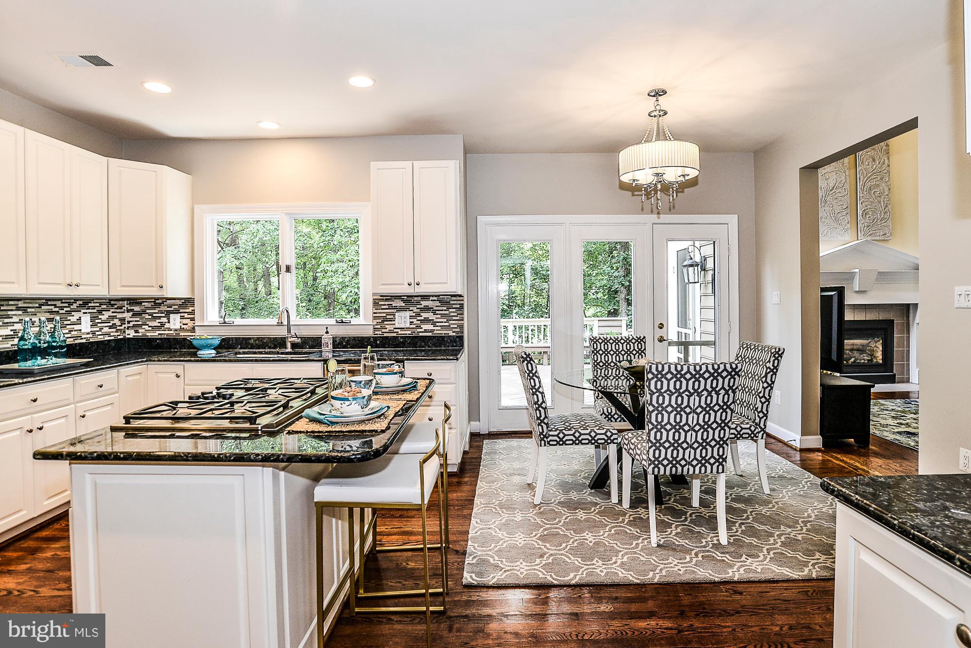 1309 Stamford Way Reston, VA 20194 - Photo 11 of 50 Breakfast Room with French Door to Deck