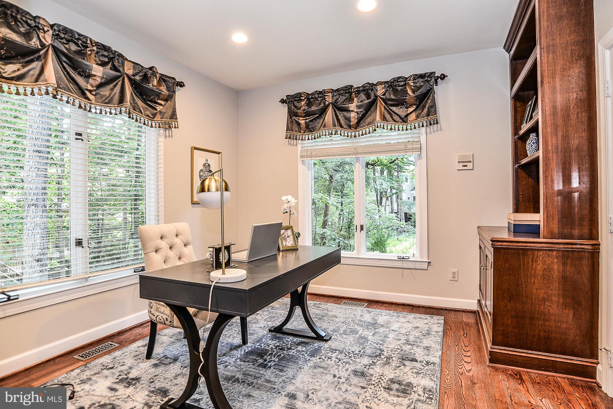 1309 Stamford Way Reston, VA 20194 - Photo 19 of 50 Office or Library wth Casement Windows