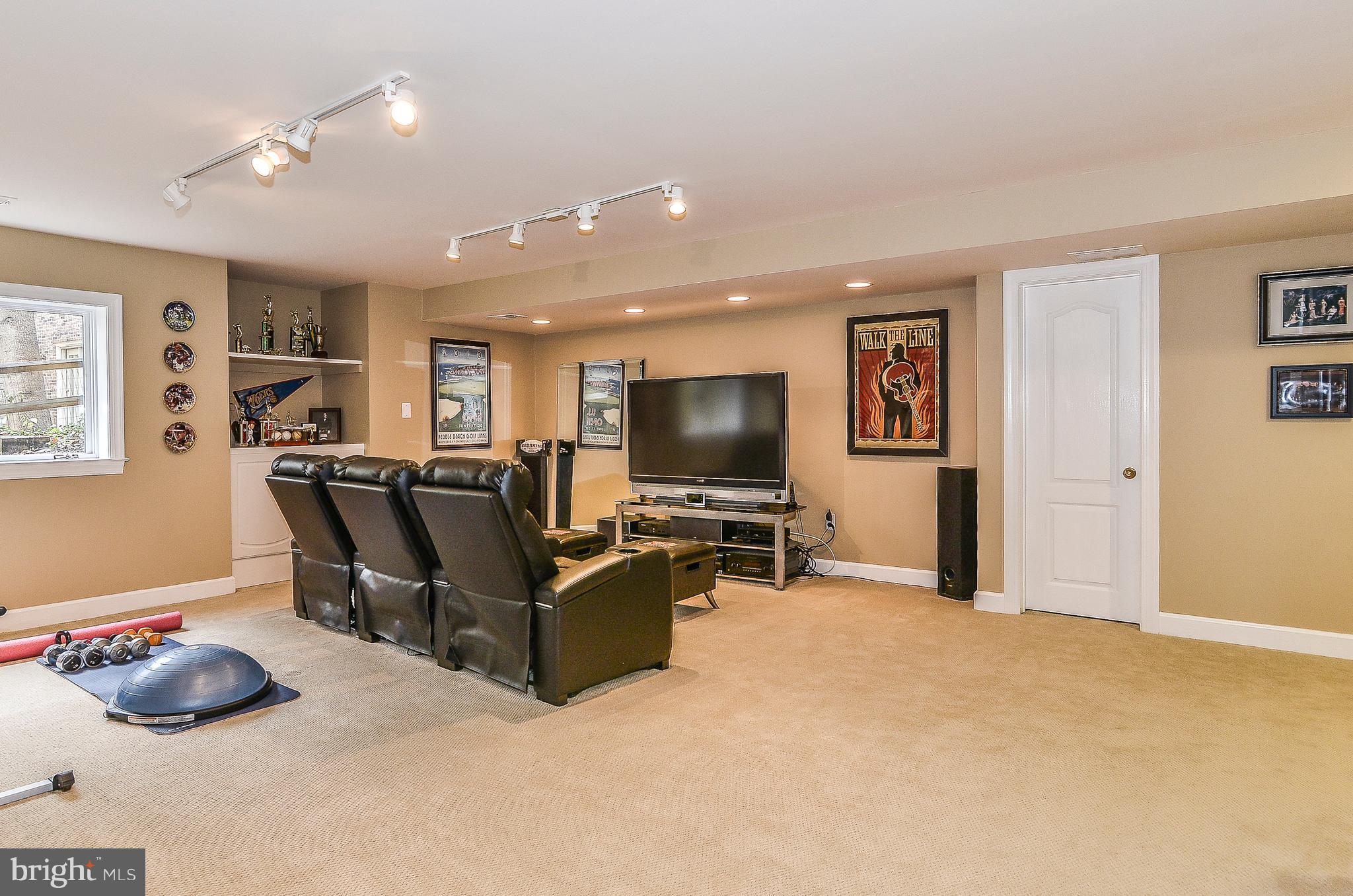 1309 Stamford Way Reston, VA 20194 - Photo 37 of 50 Lower Level Media Room