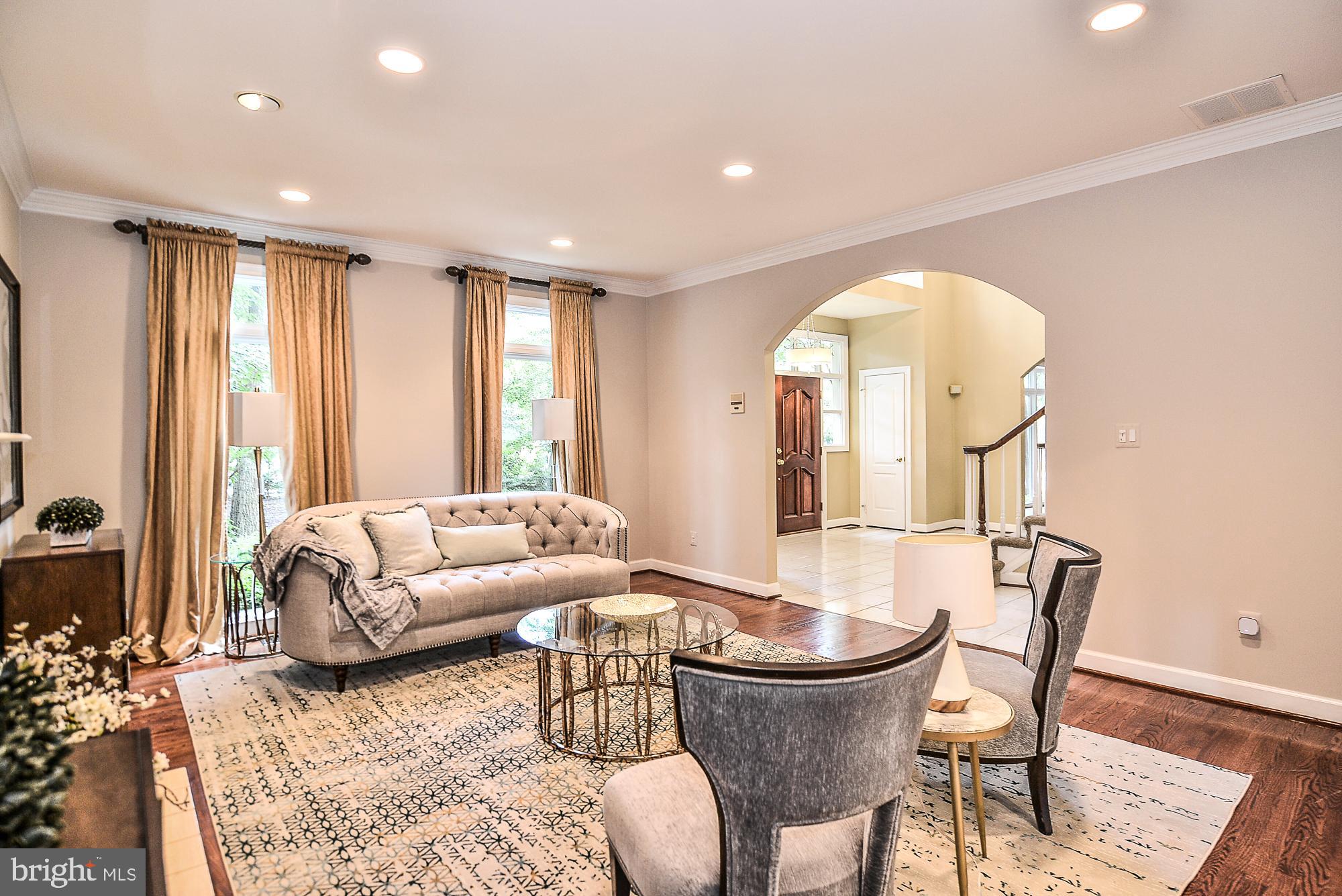 1309 Stamford Way Reston, VA 20194 - Photo 5 of 50 Newly Painted Living Room