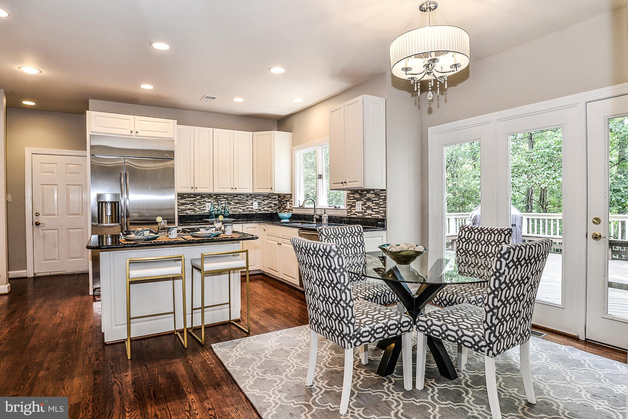 1309 Stamford Way Reston, VA 20194 - Photo 8 of 50 Remodeled Kitchen with All The Modern Amenities