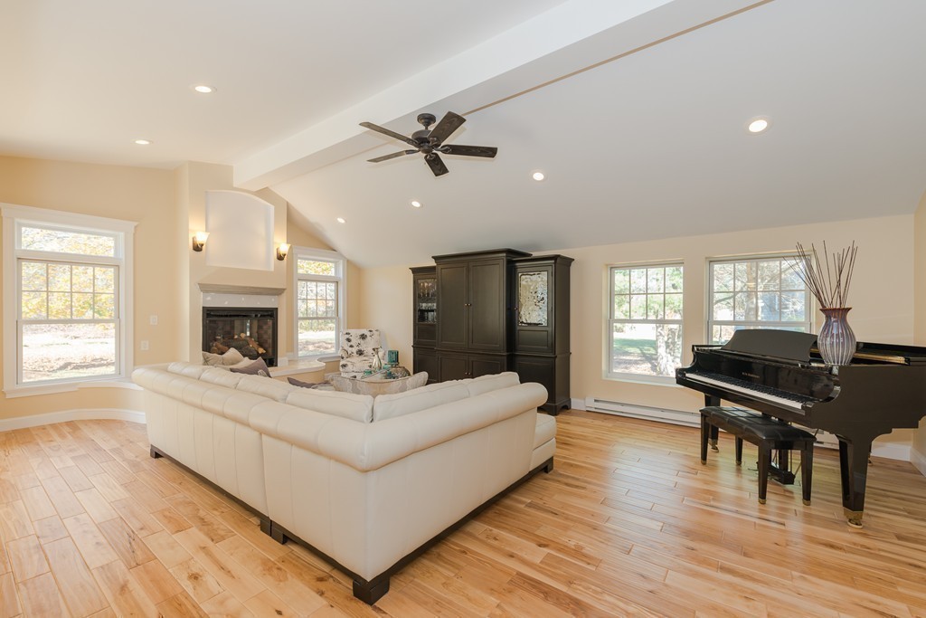 132 East Street Middleton, MA 01949 - Photo 11 of 26