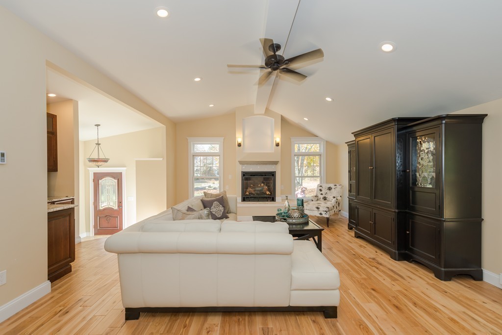 132 East Street Middleton, MA 01949 - Photo 12 of 26