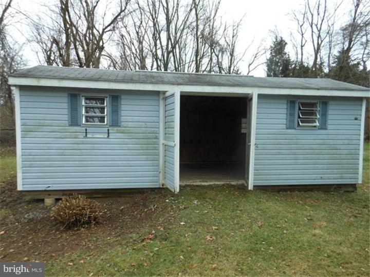 326 Hampshire Road Sinking Spring, PA 19608 - Photo 14 of 15