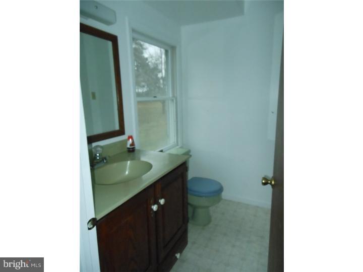 326 Hampshire Road Sinking Spring, PA 19608 - Photo 8 of 15