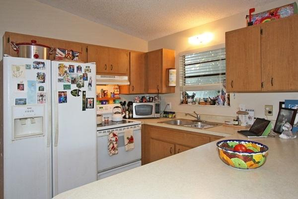 29971 Pine Channel Road Big Pine Key, FL 33043 - Photo 7 of 22 Kitchen