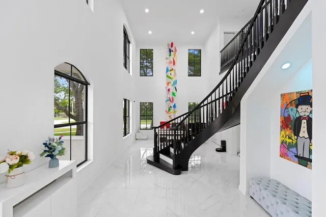 a view of entryway with furniture and toys