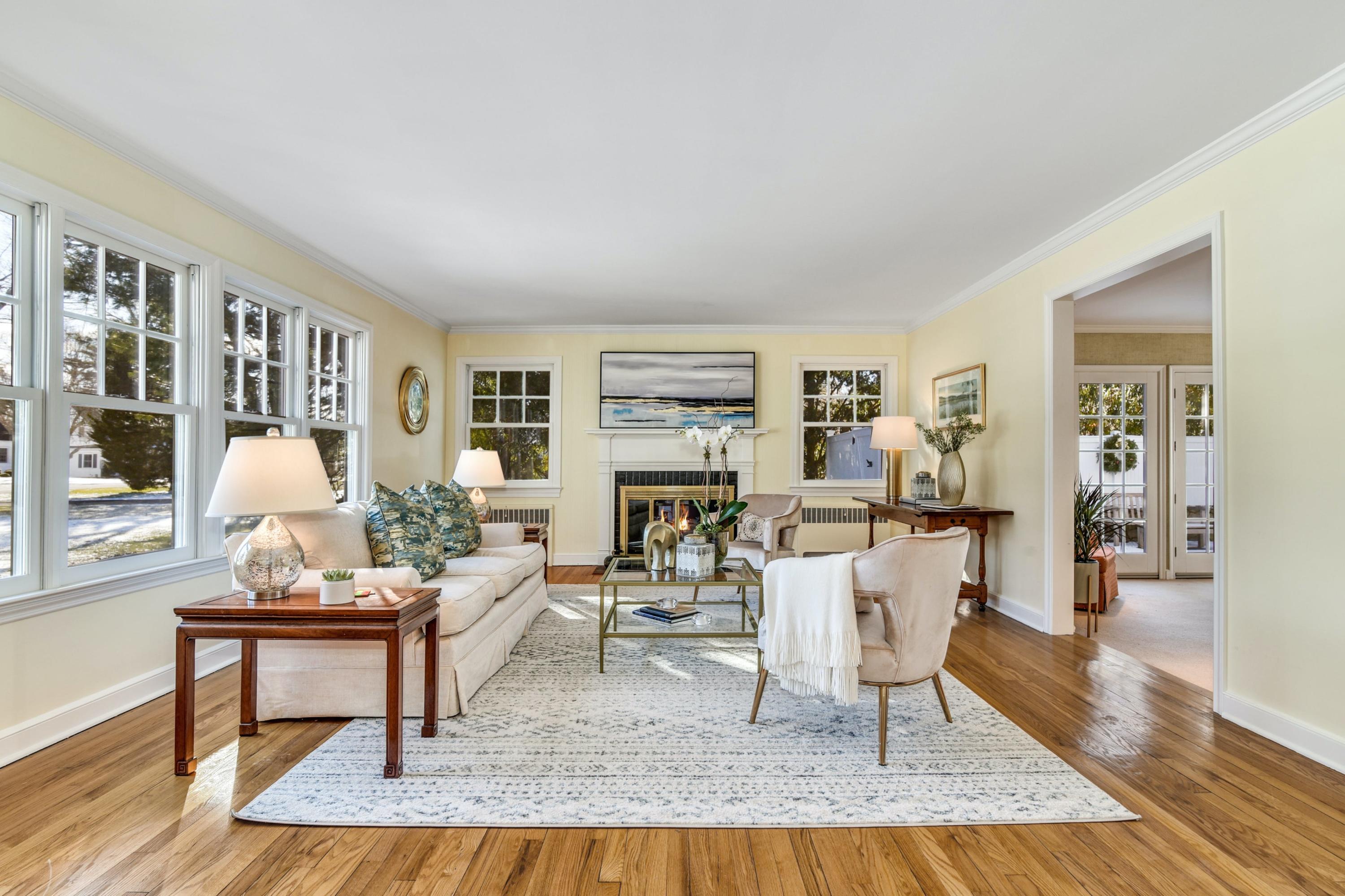 11 Sunset Road Darien, CT 06820 - Photo 4 of 38 a living room with furniture and wooden floor