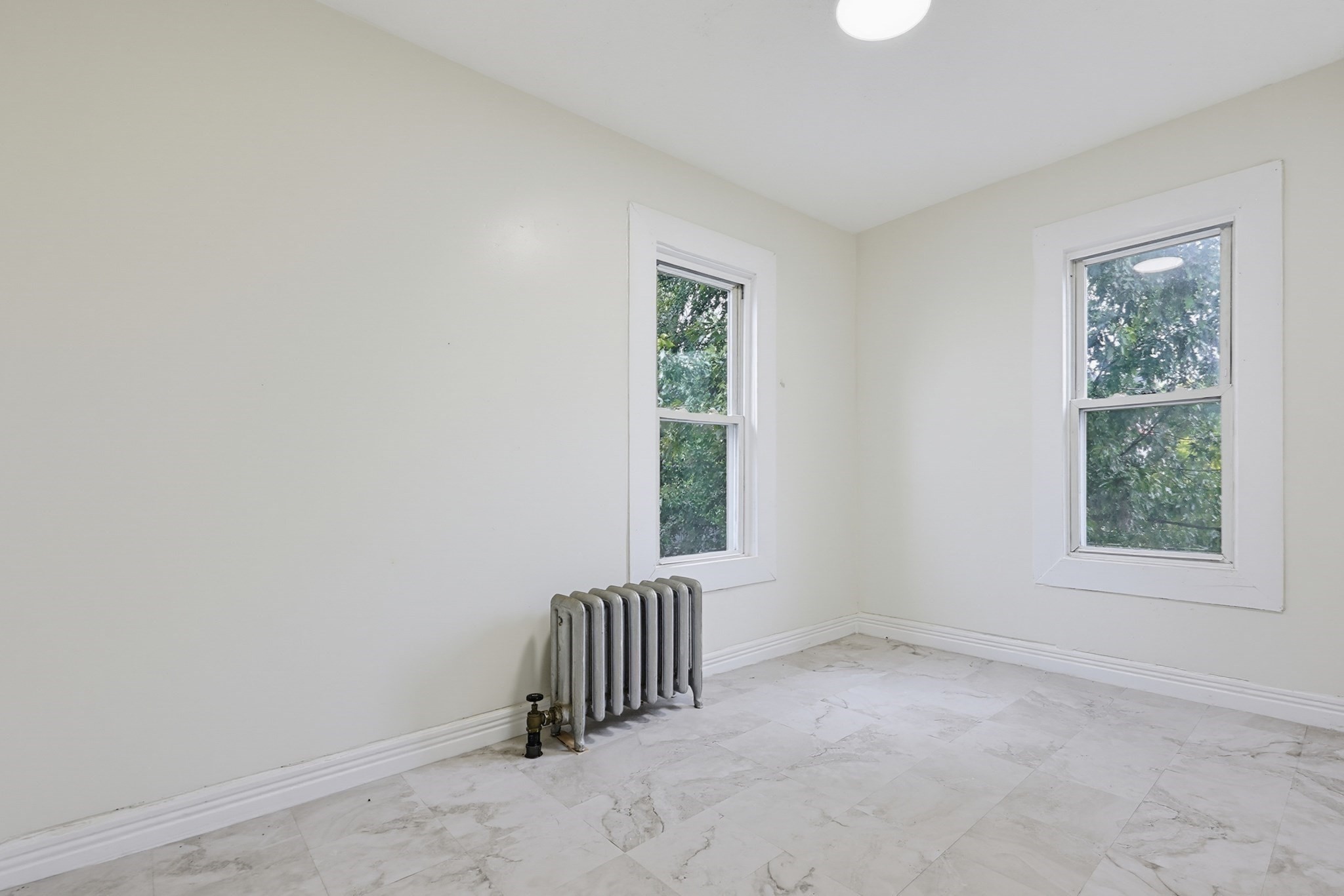 24-26 Grove Street Springfield, MA 01107 - Photo 11 of 31 Gallery Image 11