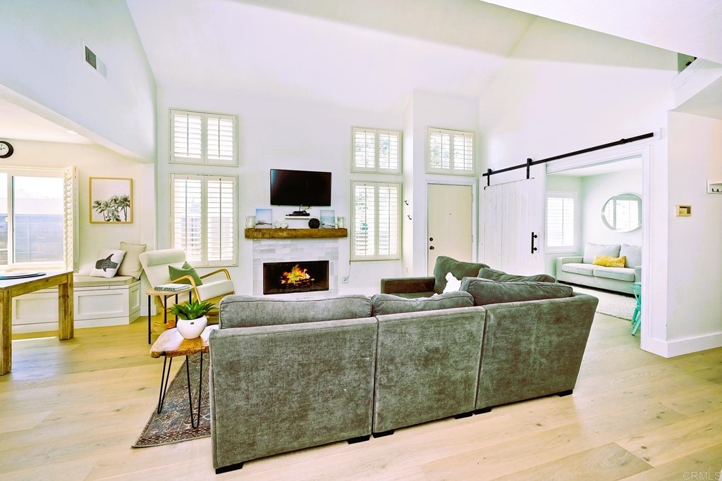 821 Windcrest Drive Carlsbad, CA 92011 - Photo 11 of 53