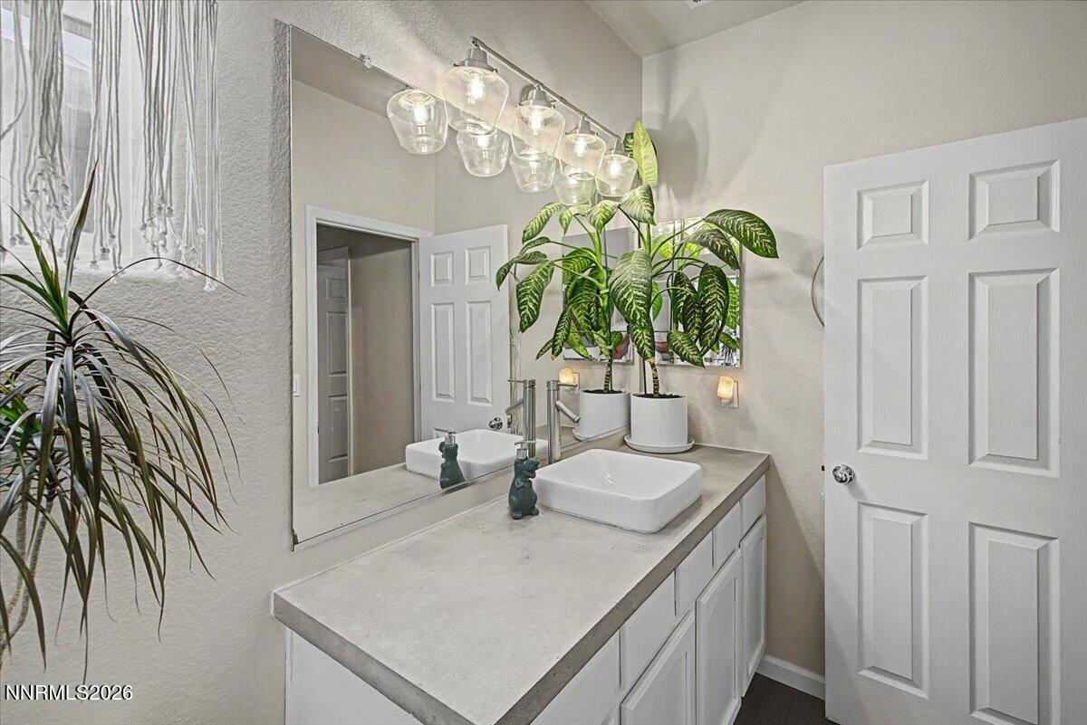 866 North University Park Loop Reno, NV 89512 - Photo 32 of 89 26-A33A8407