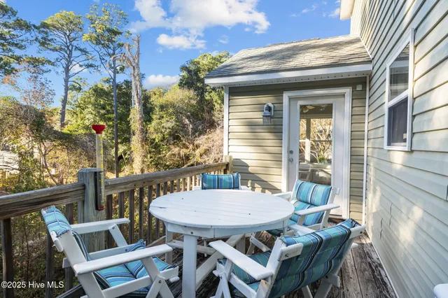 $725,000 | 313 Loblolly Street, Emerald Isle, NC 28594