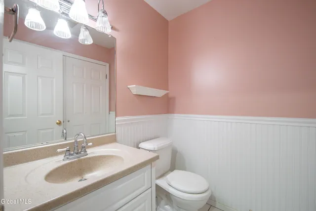 $338,000 | 2013 Rosedale Way, Guilderland, NY 12303