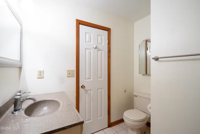 $338,000 | 2013 Rosedale Way, Guilderland, NY 12303