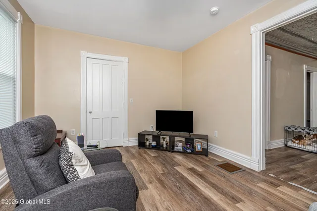 $229,900 | 233-235 Grand Street, Amsterdam, NY 12010