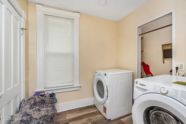 $229,900 | 233-235 Grand Street, Amsterdam, NY 12010