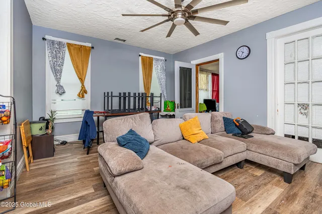 $229,900 | 233-235 Grand Street, Amsterdam, NY 12010