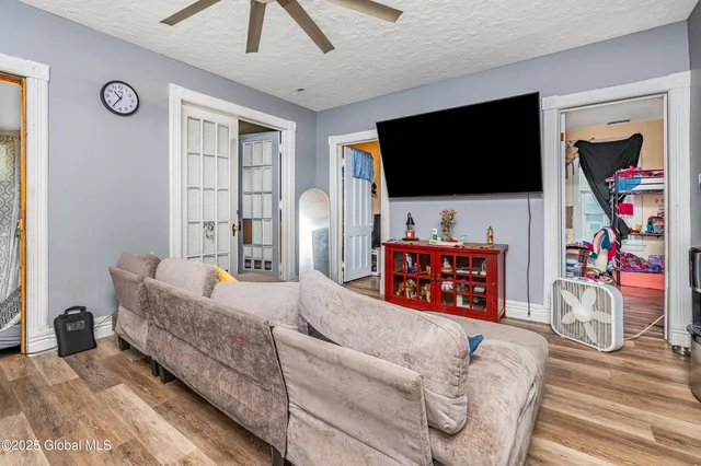 $229,900 | 233-235 Grand Street, Amsterdam, NY 12010