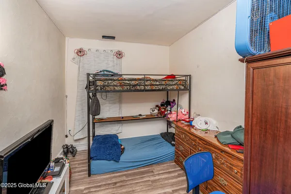 $229,900 | 233-235 Grand Street, Amsterdam, NY 12010