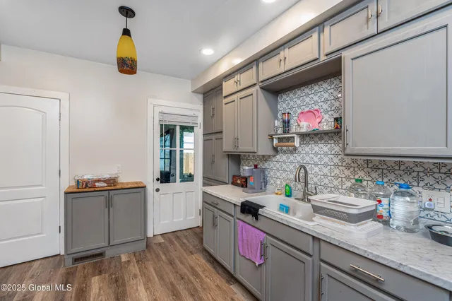 $229,900 | 233-235 Grand Street, Amsterdam, NY 12010