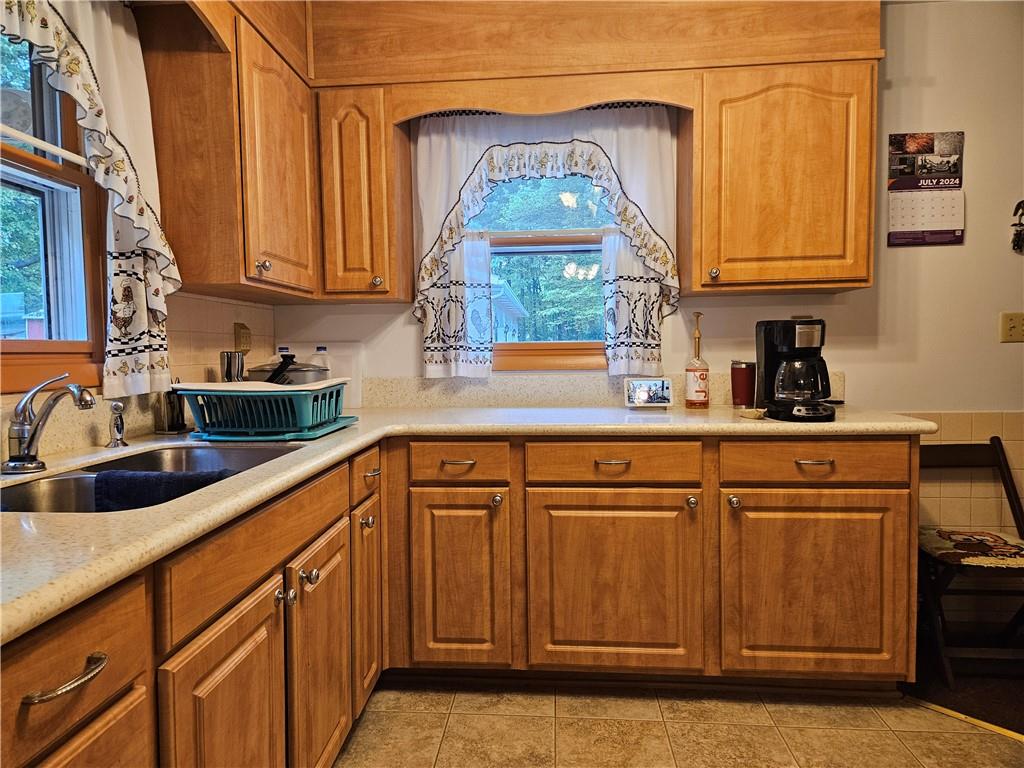 354 Thompson Road Chicora, PA 16025 - Photo 5 of 30 Gallery Image 5