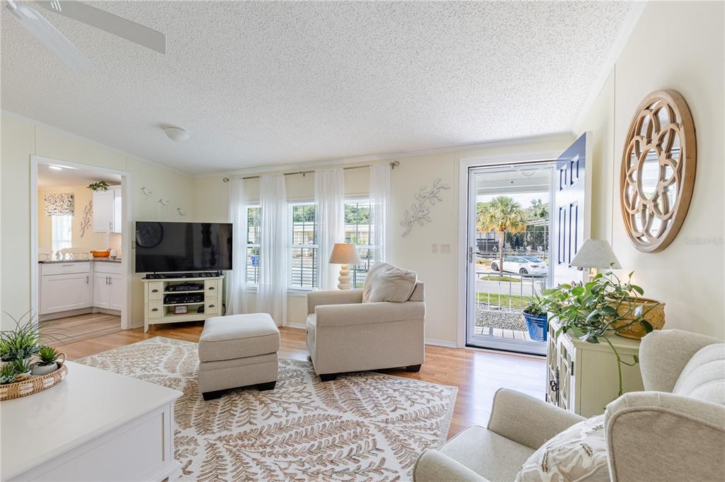 2611 Vindale Road Tavares, FL 32778 - Photo 8 of 43