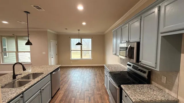 $239,900 | 1020 Rice Street, Denison, TX 75020