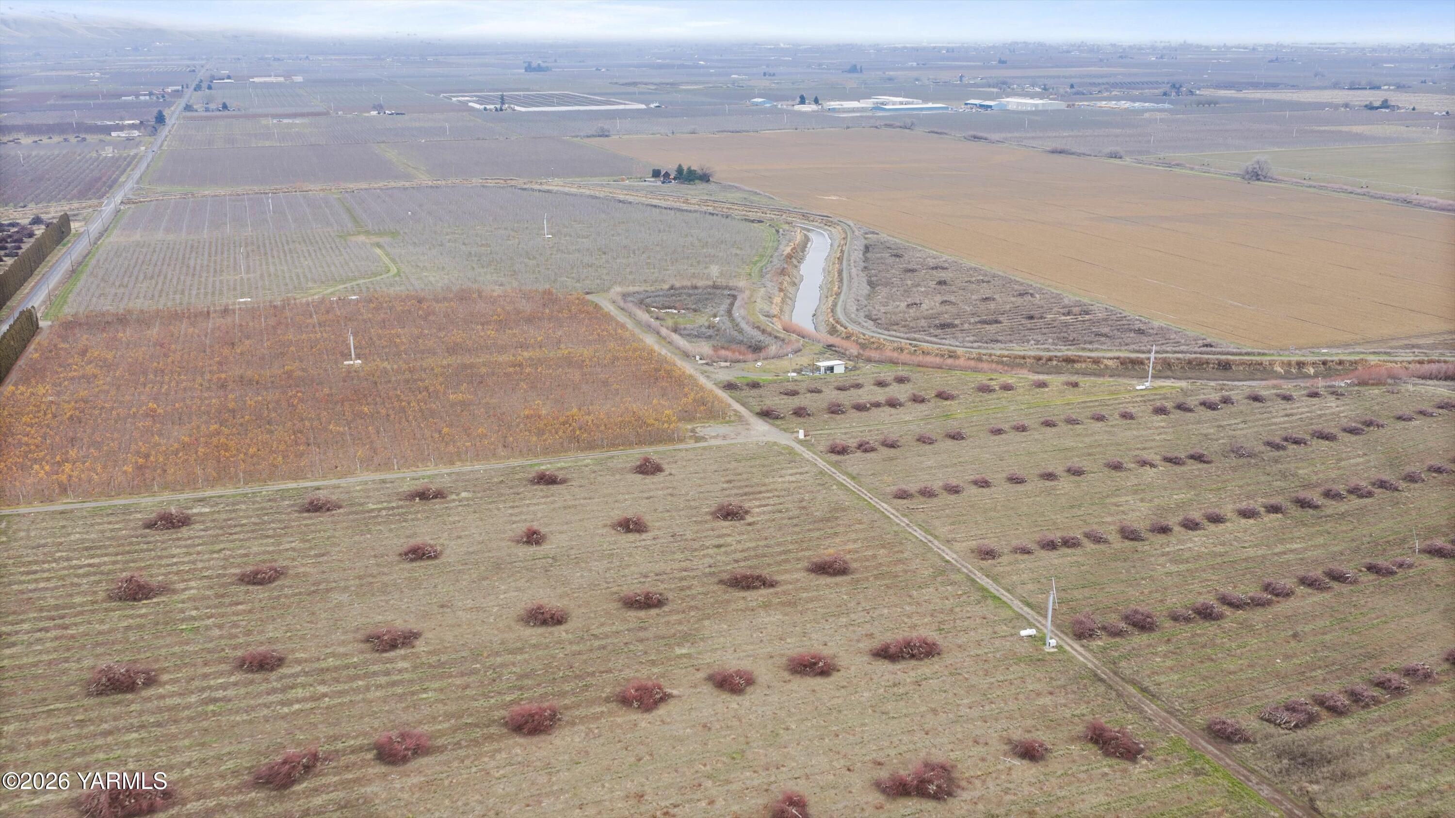 2693 Kays Road Wapato, WA 98951 - Photo 9 of 9 a view of beach and ocean