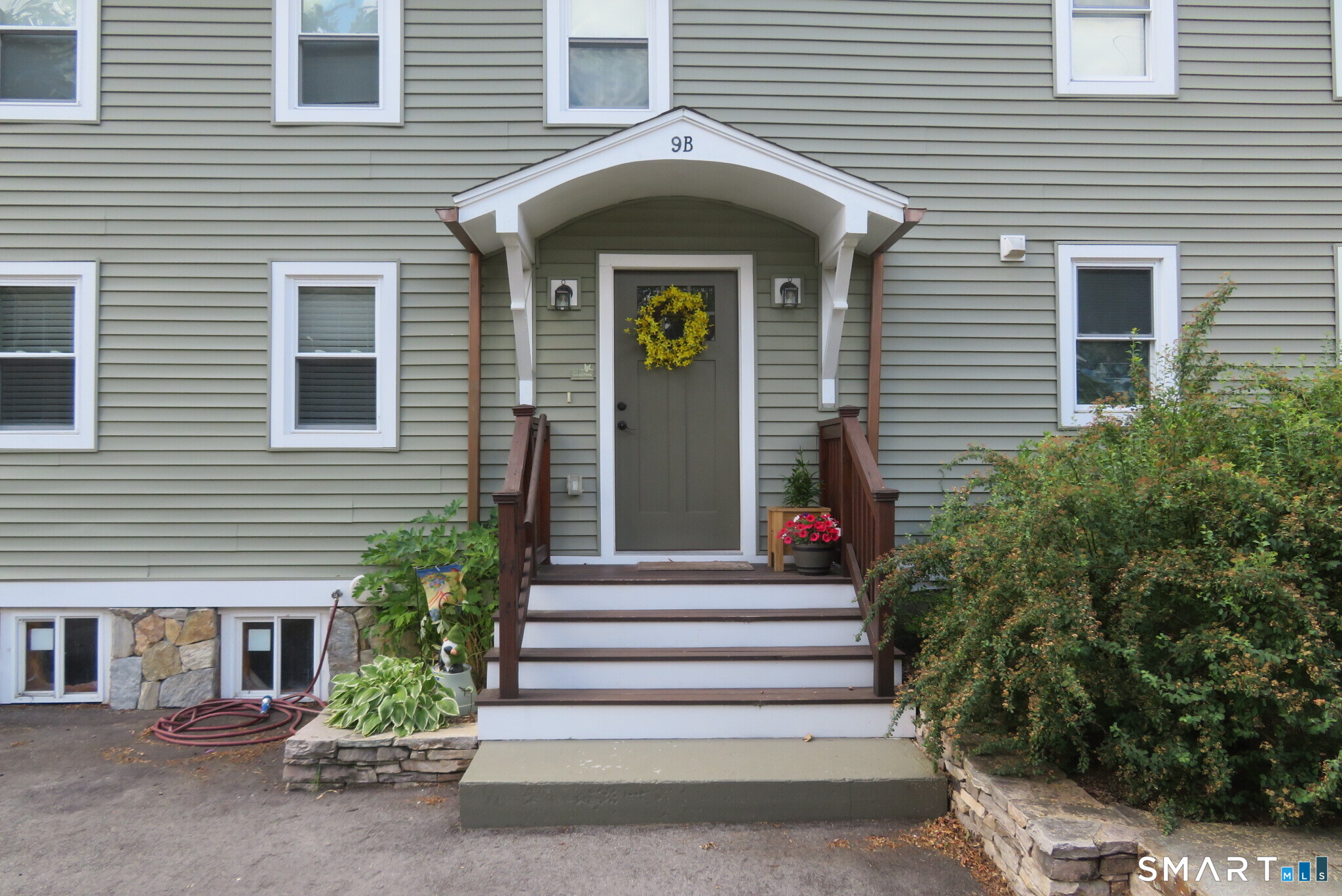 9 East Franklin Street Killingly, CT 06239 - Photo 3 of 25