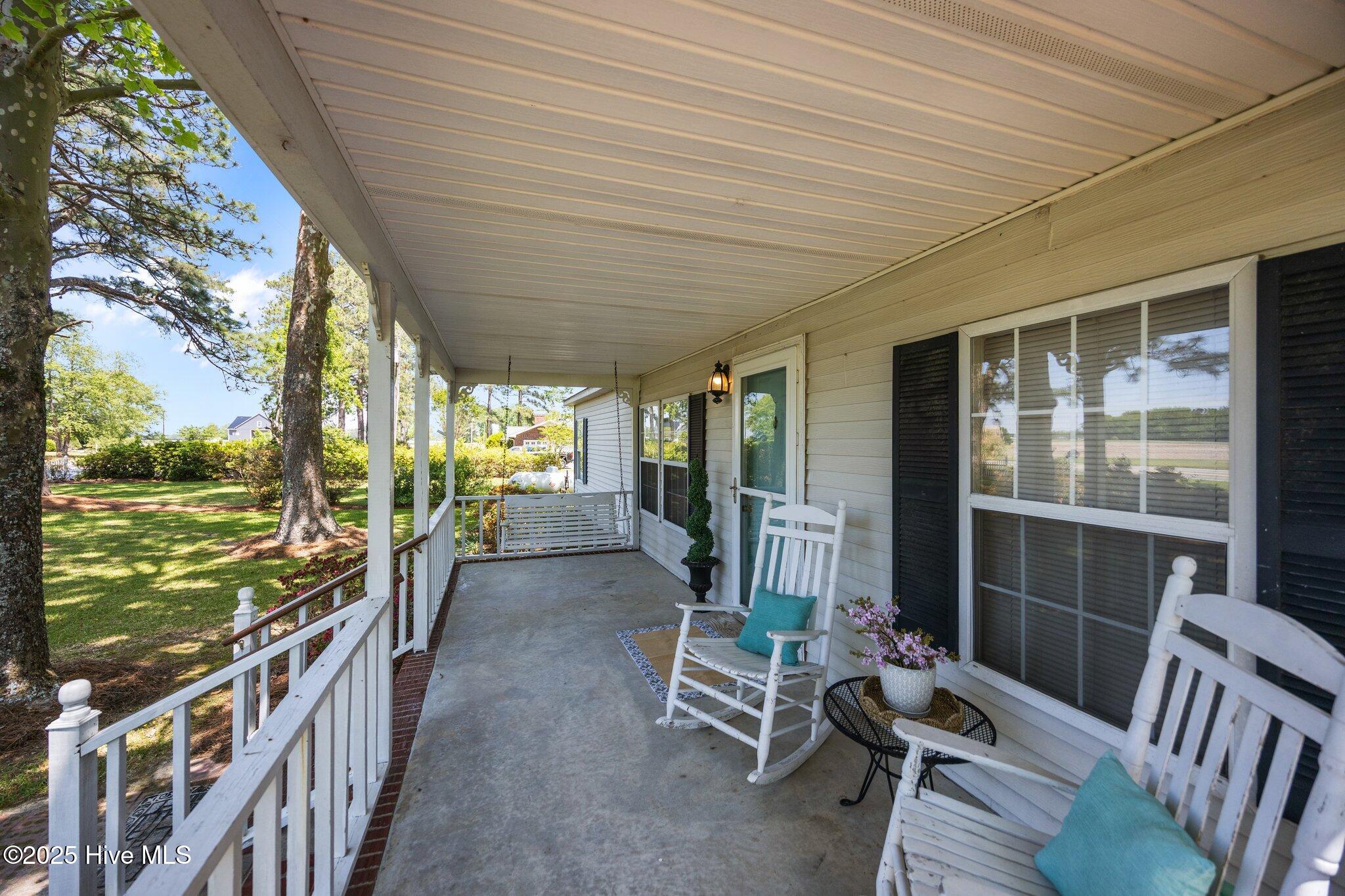 1032 Ball Road Washington, NC 27889 - Photo 5 of 50 COVERED FRONT PORCH