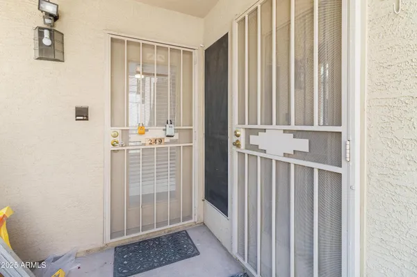 $1,799 | 101 North 7th Street, Unit 249, Phoenix, AZ 85034