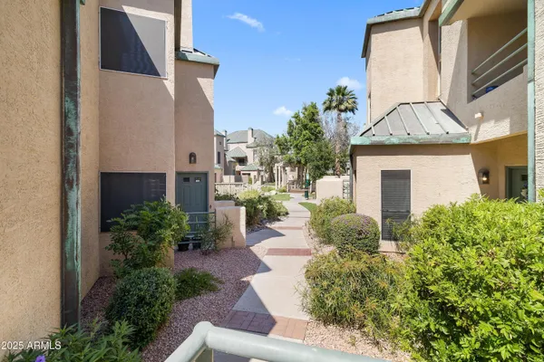 $1,799 | 101 North 7th Street, Unit 249, Phoenix, AZ 85034