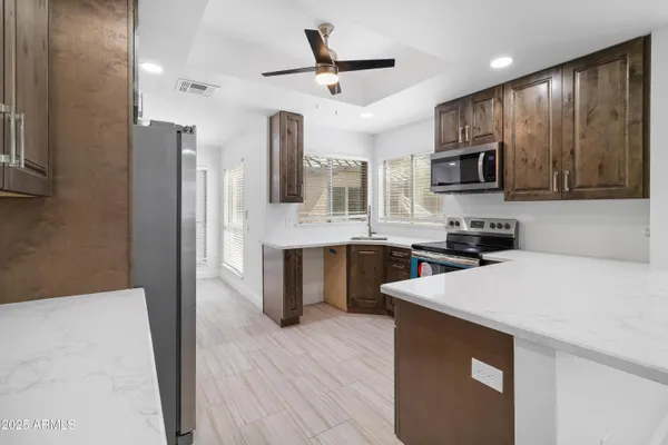 $1,799 | 101 North 7th Street, Unit 249, Phoenix, AZ 85034