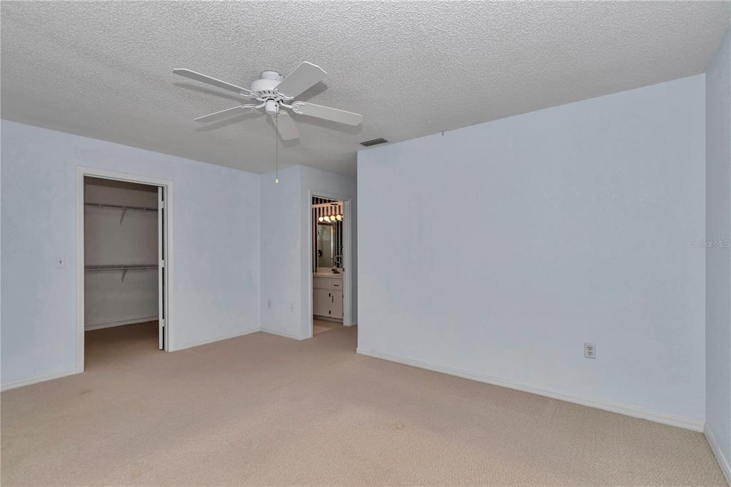 8012 Southwest 109th Place Road Ocala, FL 34481 - Photo 8 of 20 a view of an empty room