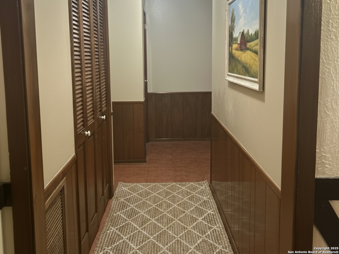 425 Golfcrest Drive Windcrest, TX 78239 - Photo 13 of 26 a view of a hallway