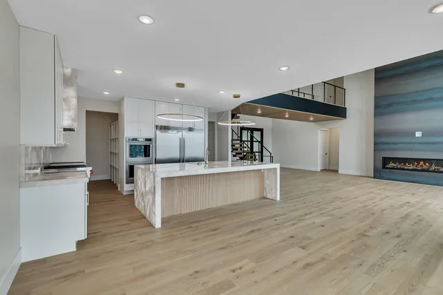 $2,188,800 | 11694 Indian Beach Road, Spicer, MN 56288