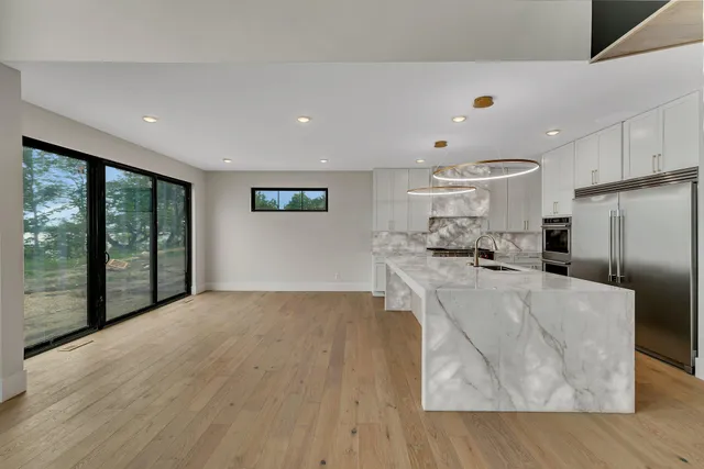 $2,188,800 | 11694 Indian Beach Road, Spicer, MN 56288