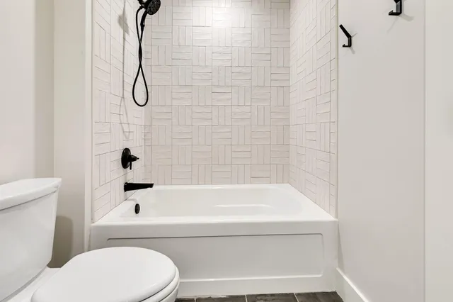 $2,188,800 | 11694 Indian Beach Road, Spicer, MN 56288