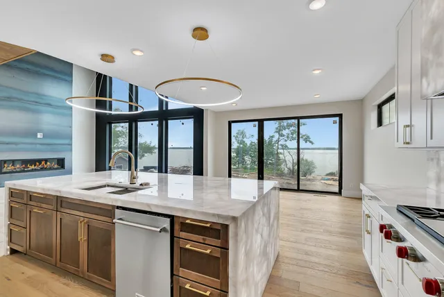 $2,188,800 | 11694 Indian Beach Road, Spicer, MN 56288