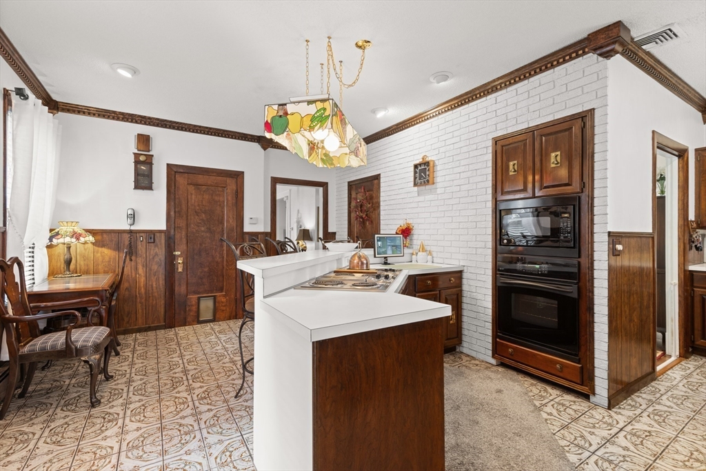 9 Peirce Road Lynn, MA 01902 - Photo 3 of 42 Gallery Image 3