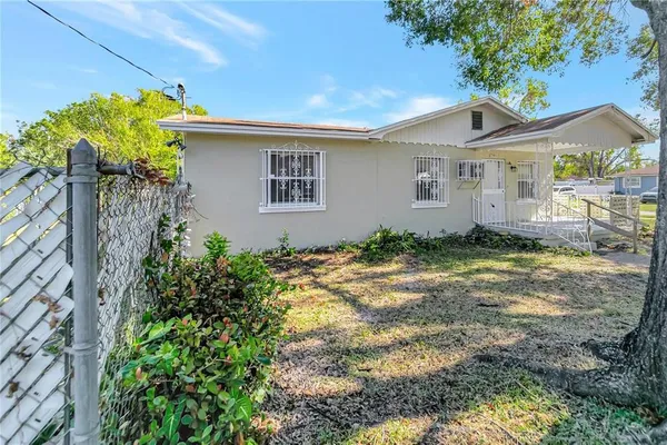 $2,100 | 2701 North Fremont Avenue, Tampa, FL 33607