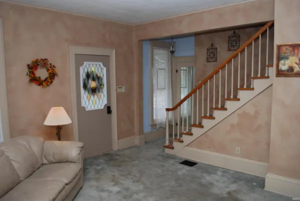 $275,000 | 714 Pennsylvania Avenue, Plymouth, IN 46563