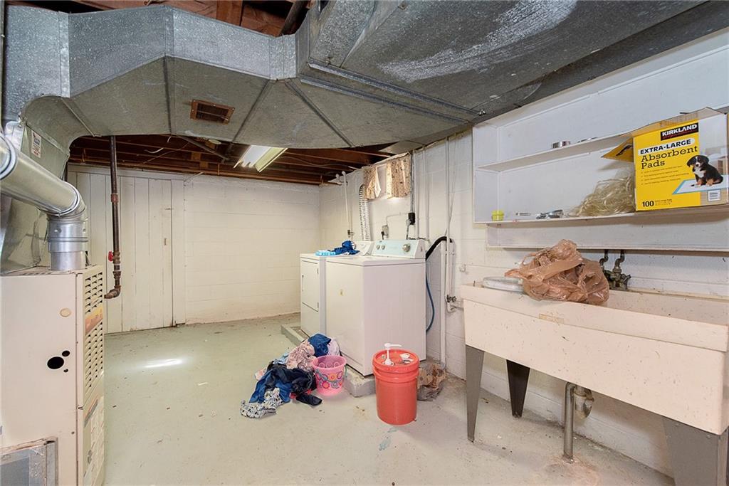 328 North Post Road Indianapolis, IN 46219 - Photo 20 of 33 Gallery Image 20