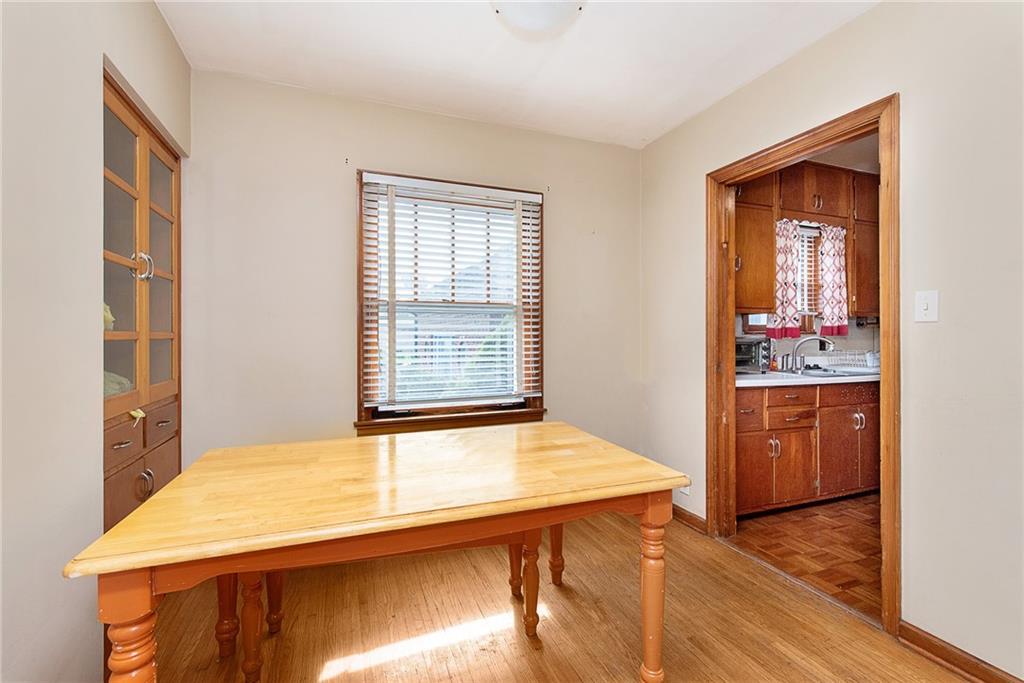 328 North Post Road Indianapolis, IN 46219 - Photo 6 of 33 Gallery Image 6