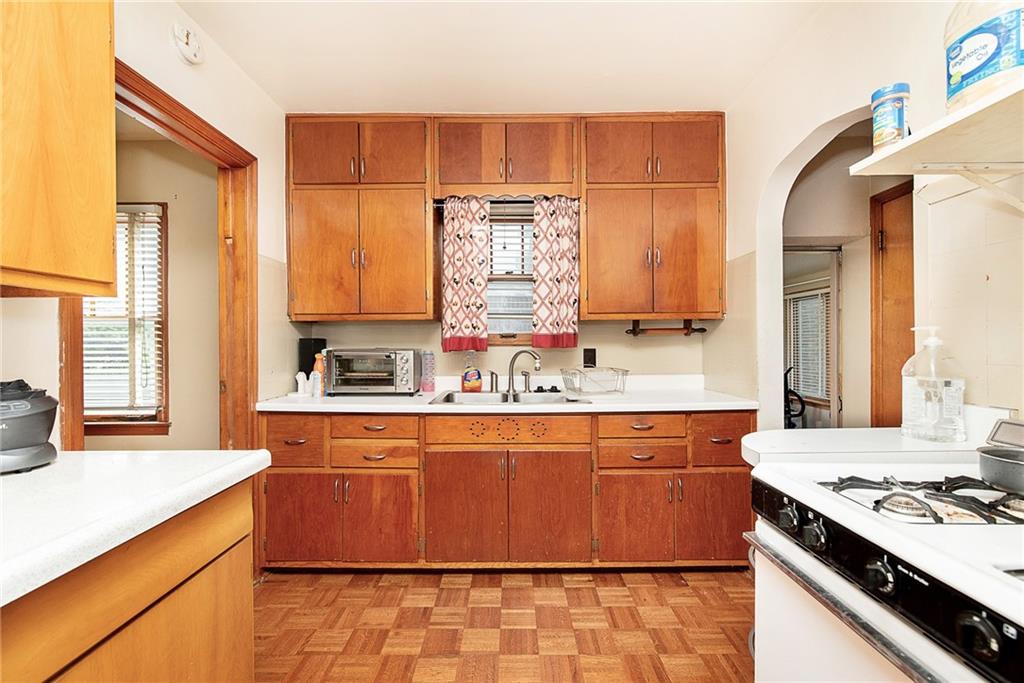 328 North Post Road Indianapolis, IN 46219 - Photo 7 of 33 Gallery Image 7