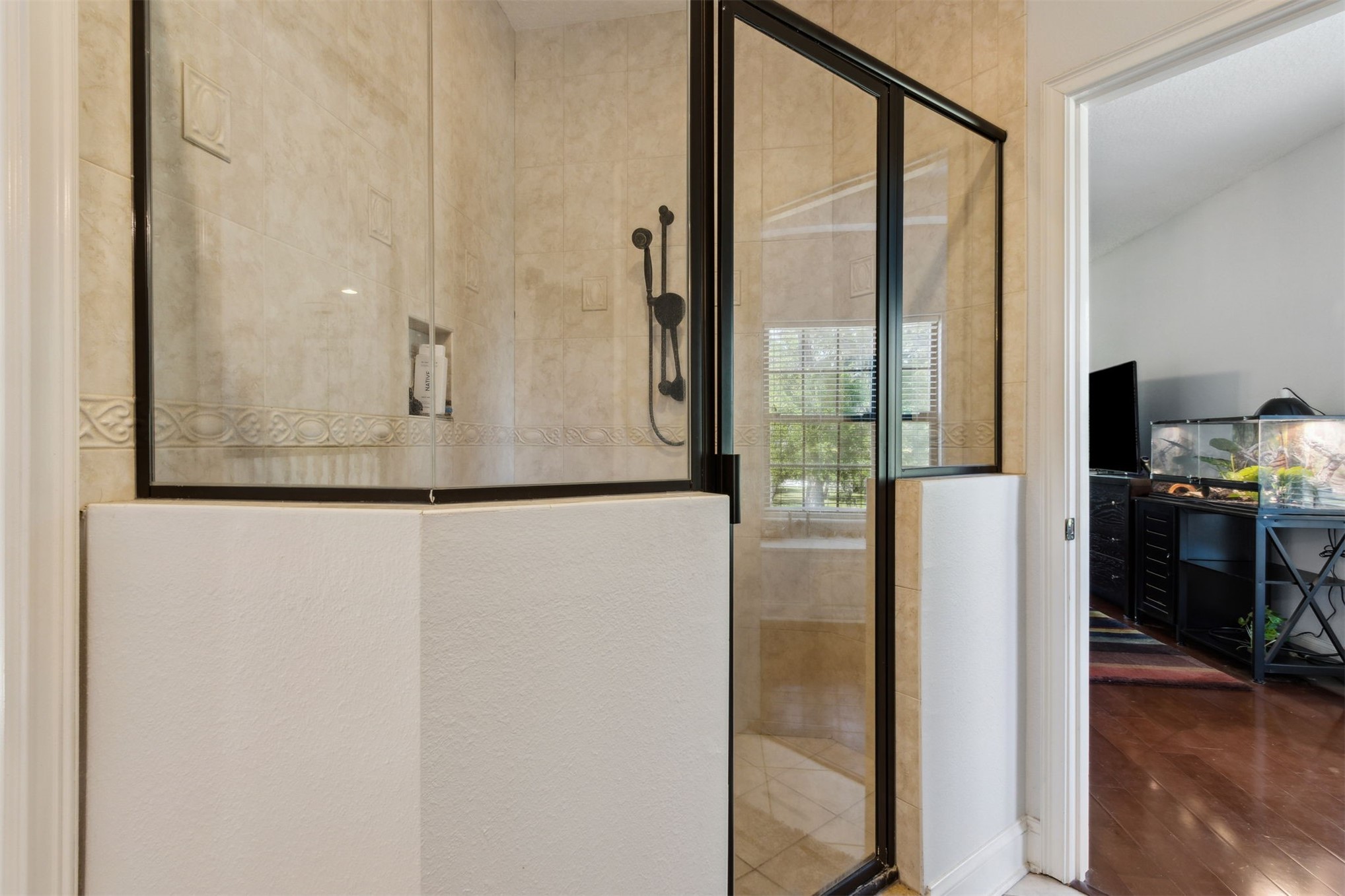 87377 Raddin Road Yulee, FL 32097 - Photo 58 of 75 a picture of a glass door