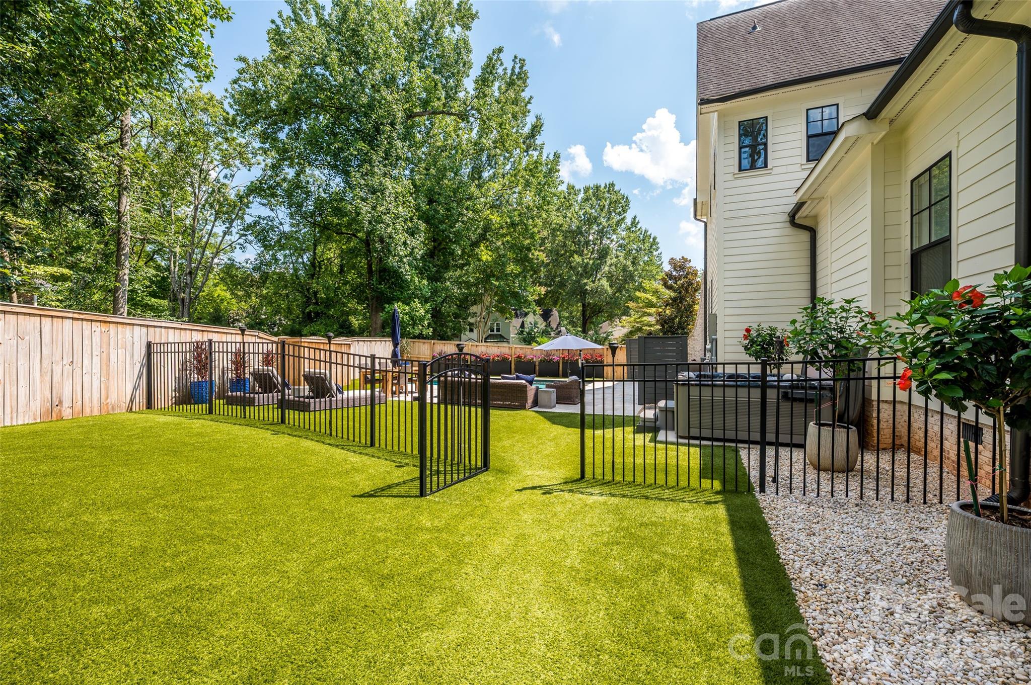 4325 Tangle Drive Charlotte, NC 28211 - Photo 42 of 48