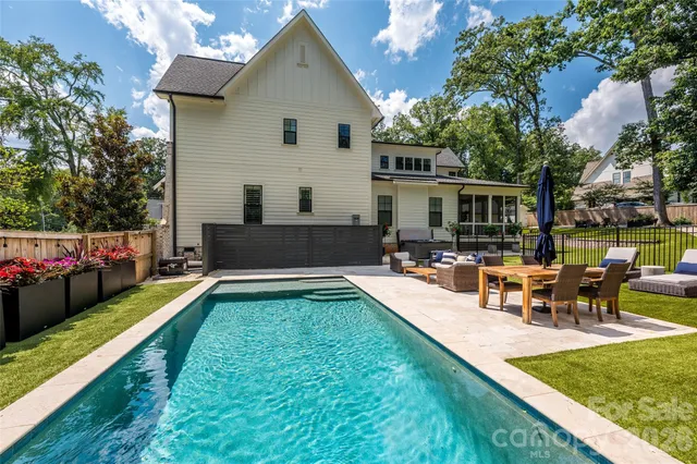 $2,425,000 | 4325 Tangle Drive, Charlotte, NC 28211