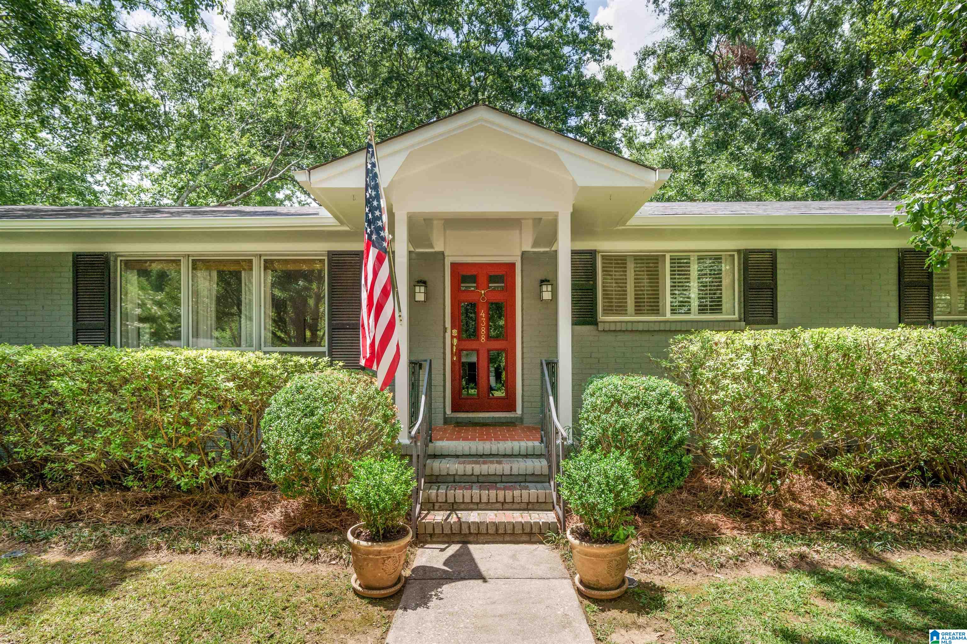 4388 MountainDale Road Birmingham, AL 35213 - Photo 3 of 41